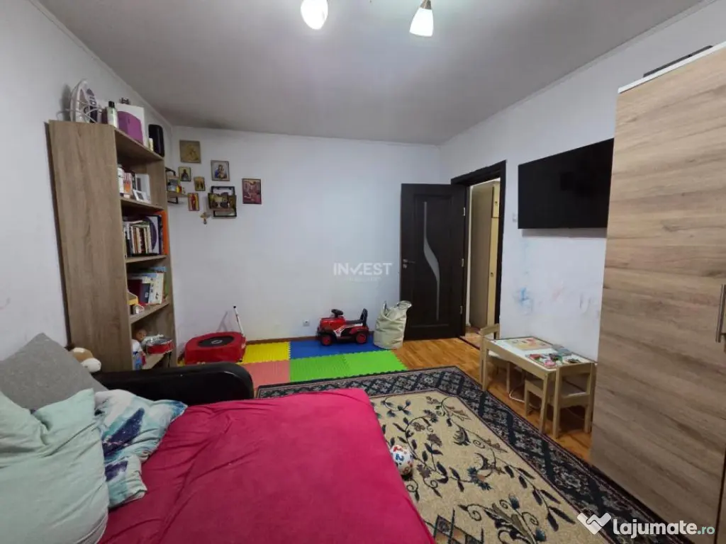 APARTAMENT 2 CAMERE-ETAJ 1-DECOMANDAT-DACIA 