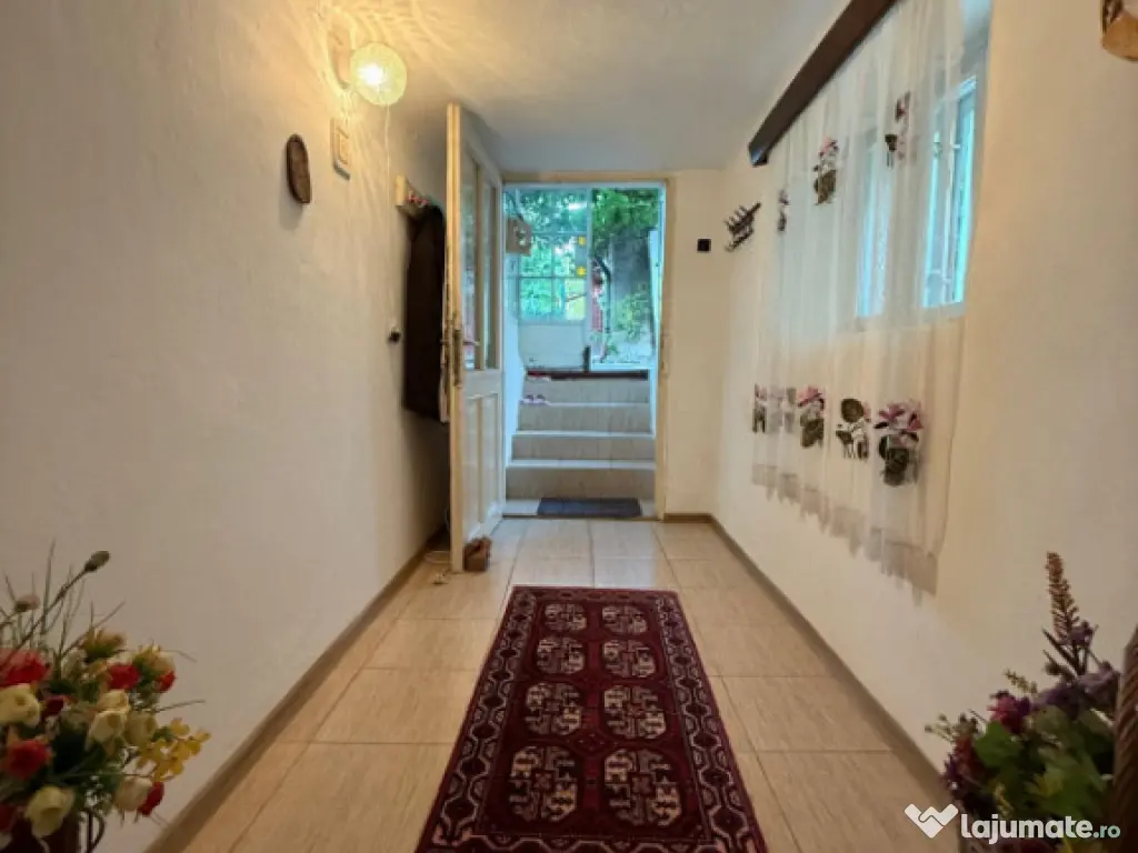 Casa zona centrala, teren 800 mp 