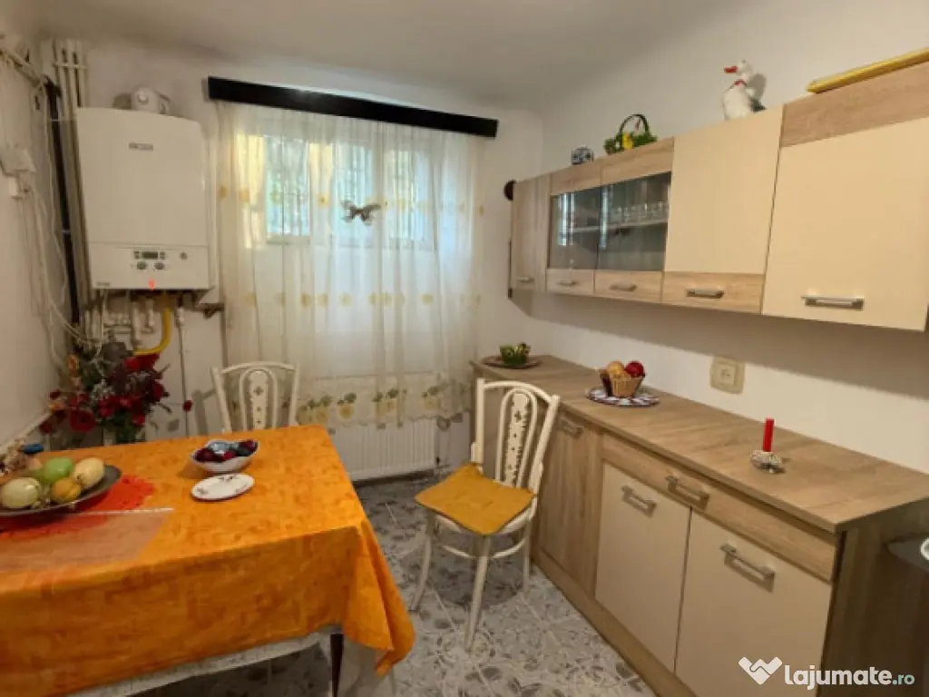 Casa zona centrala, teren 800 mp 