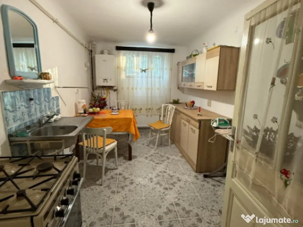 Casa zona centrala, teren 800 mp 