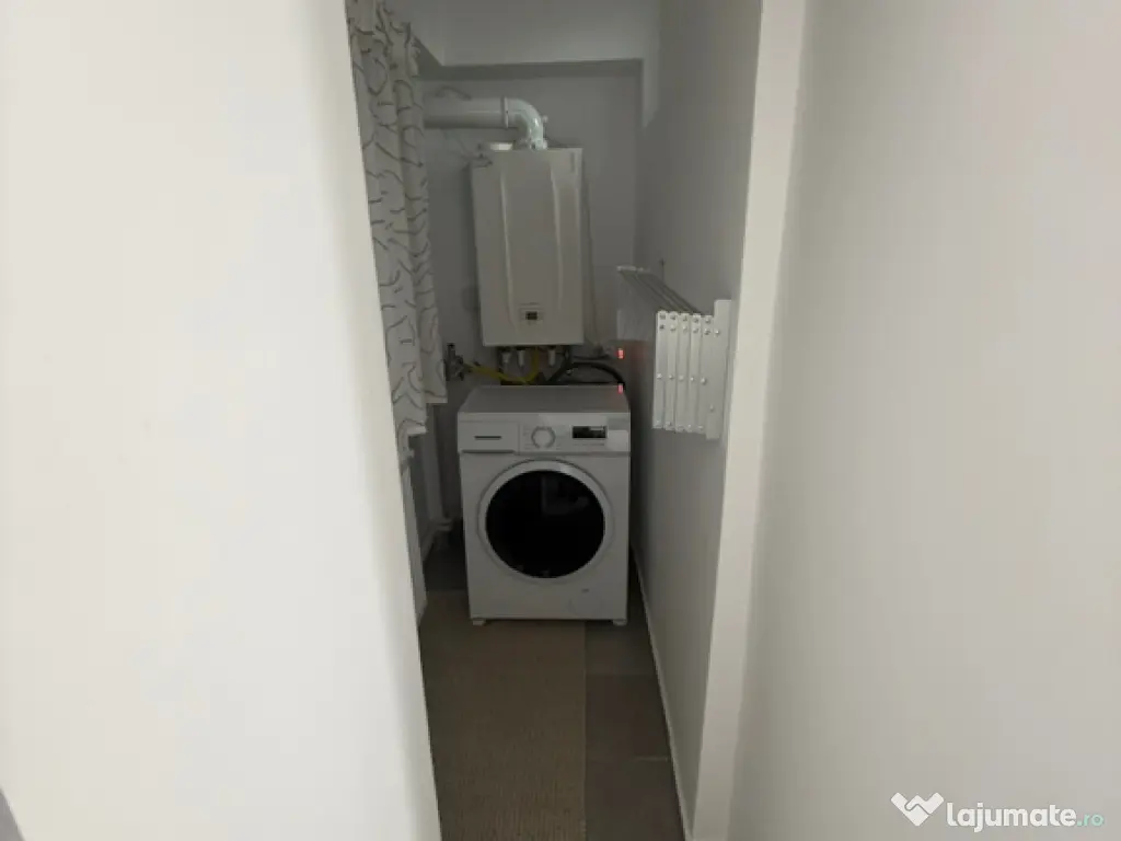 Închiriez garsonieră în regim hotelier în Roman 