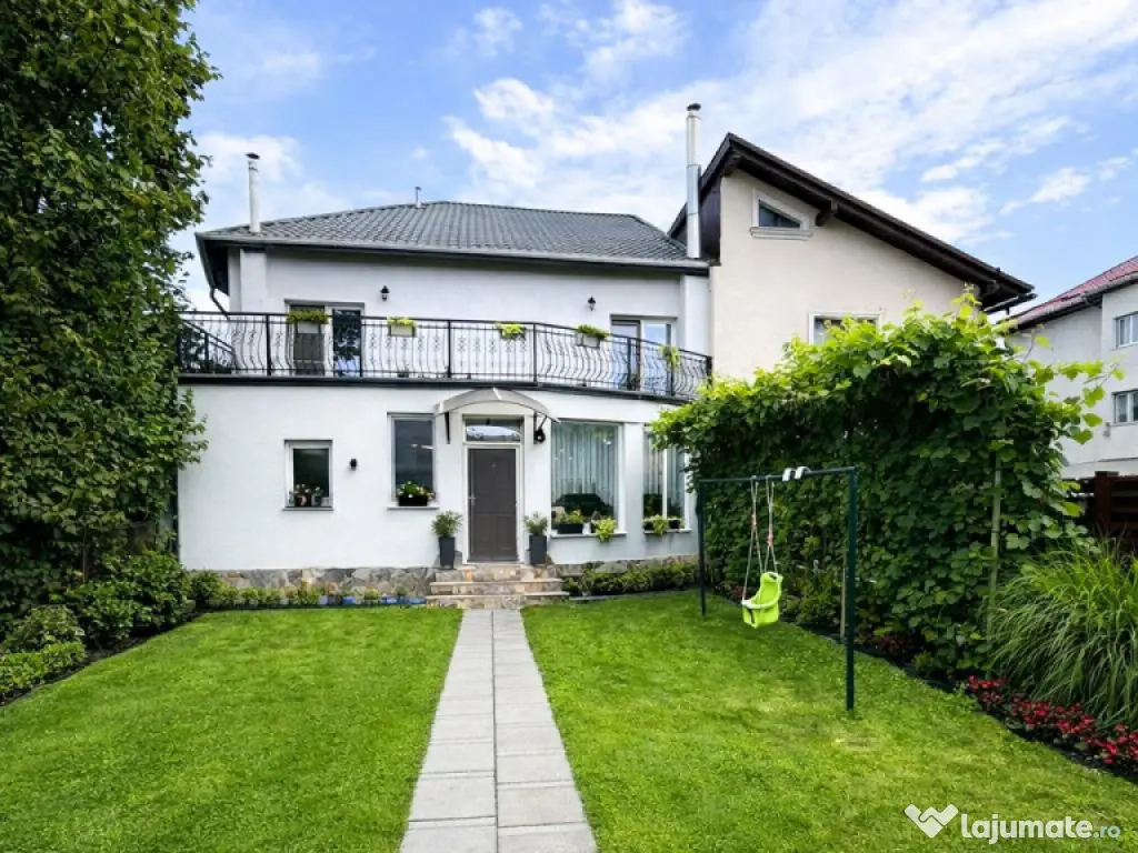 Casa in apreciabil potential,cu terase, curte,gradina echipa 