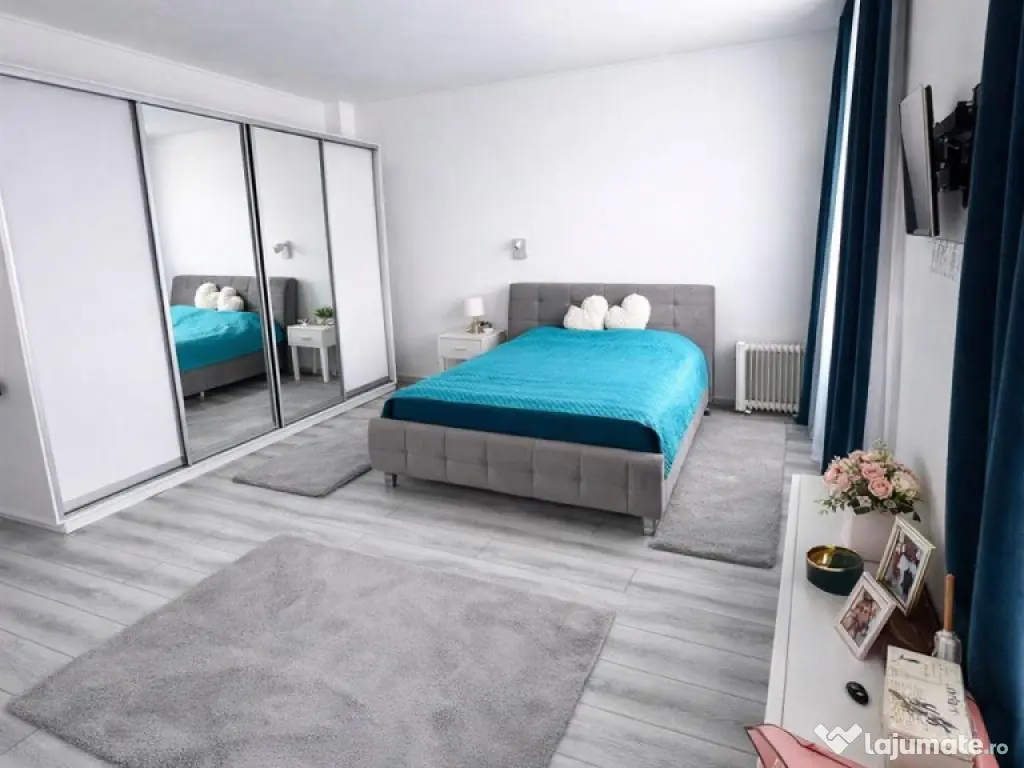 Casa in apreciabil potential,cu terase, curte,gradina echipa 