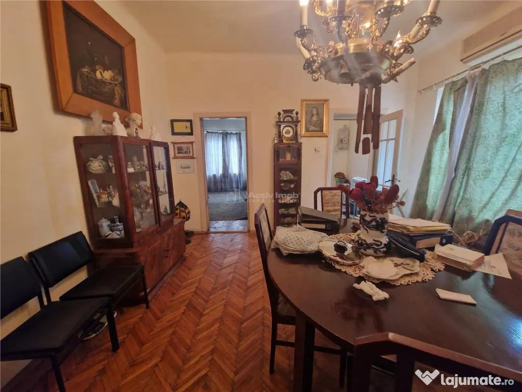 Casa pe sol, teren 372 mp - zona centrala 