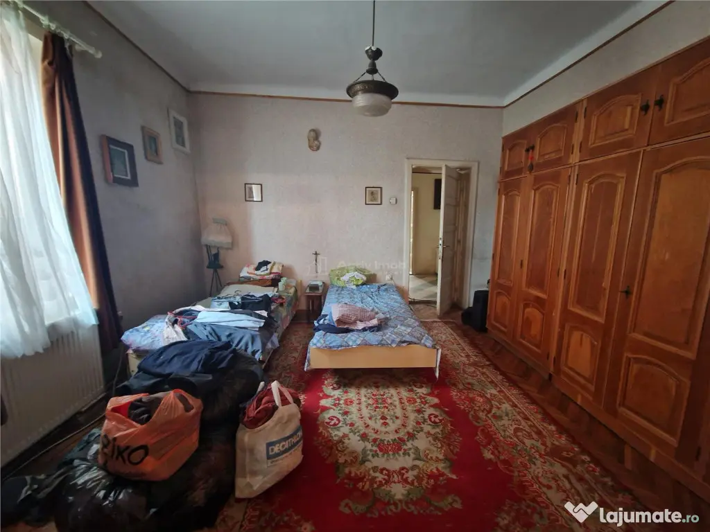 Casa pe sol, teren 372 mp - zona centrala 