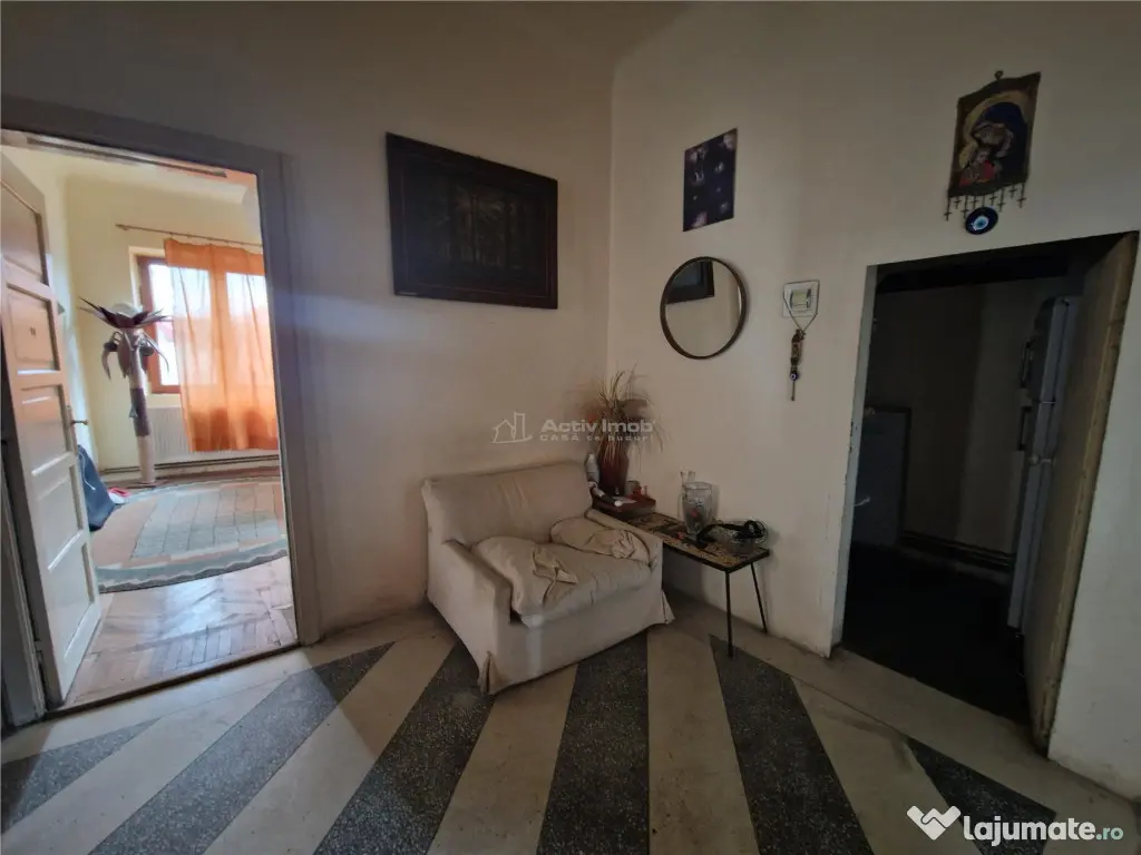 Casa pe sol, teren 372 mp - zona centrala 