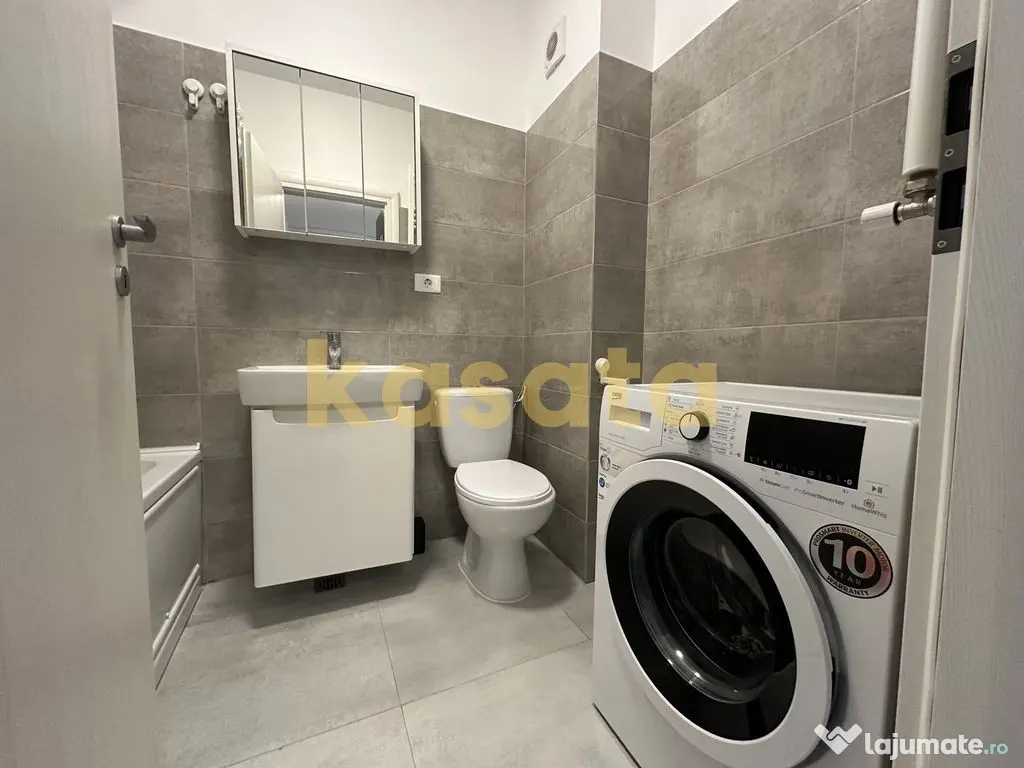 2 Camere ???? | Loc de parcare disponibil | Decomandat | ... 