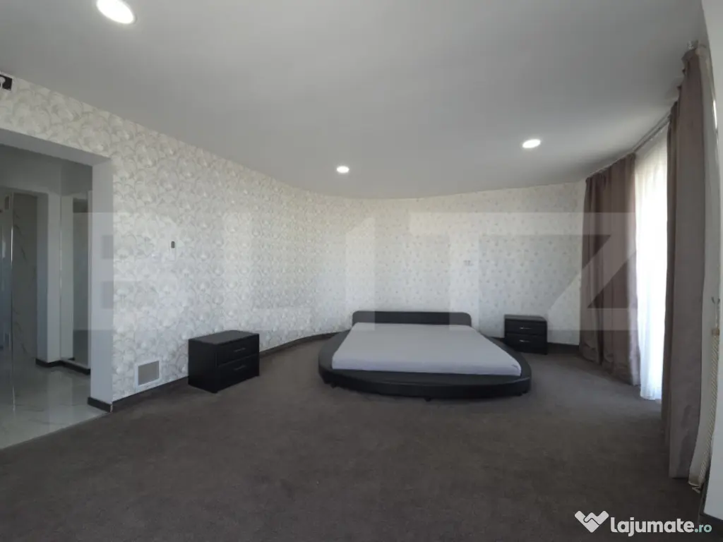 Arhitectură Vizionară și Independență Energetică în E