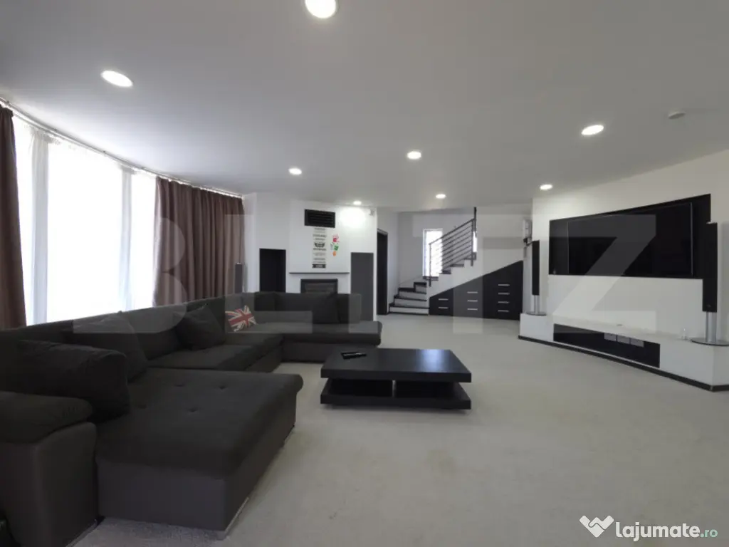 Arhitectură Vizionară și Independență Energetică în E