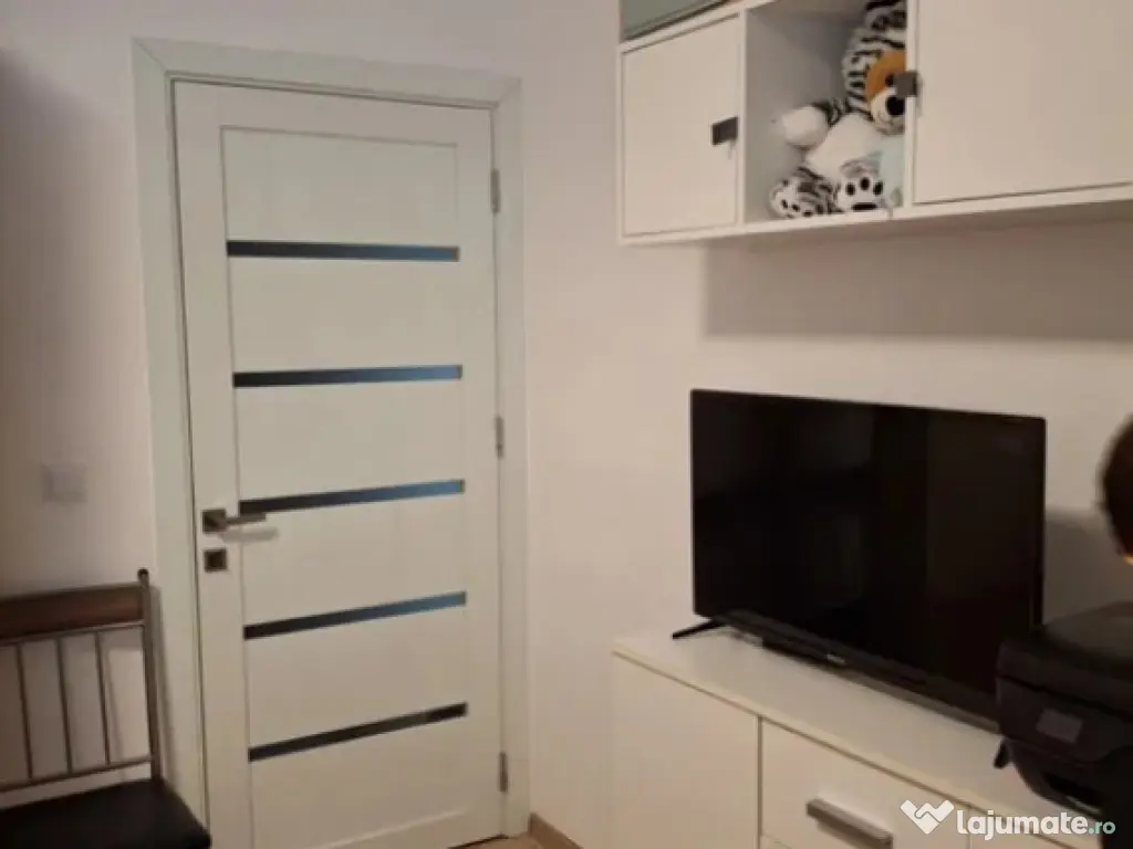 Apartament 2 camere, decomandat - zona Ghimbav