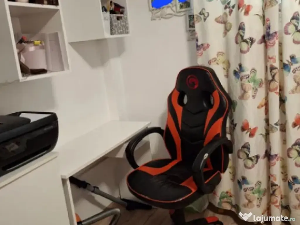 Apartament 2 camere, decomandat - zona Ghimbav