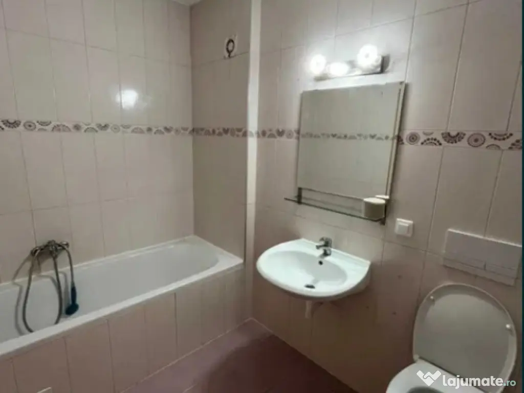 Apartament 2 camere, decomandat - zona Avantgarden