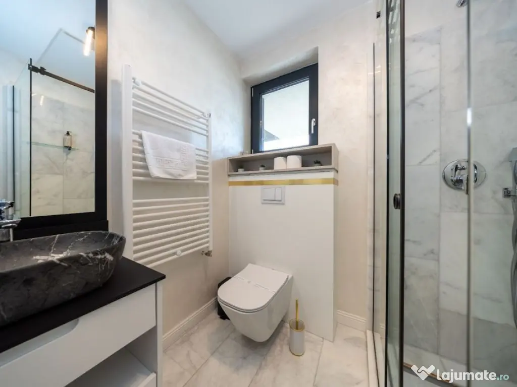 Penthouse superb, 3 camere+parcare subterana ,203 mp-Coresi 