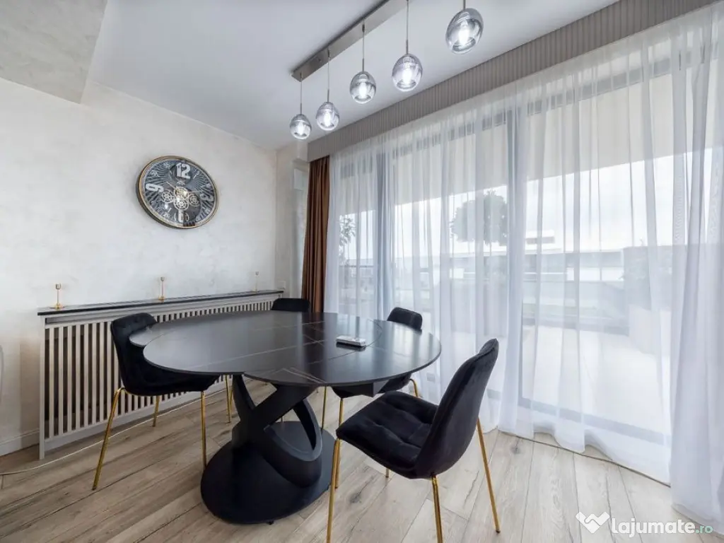 Penthouse superb, 3 camere+parcare subterana ,203 mp-Coresi 