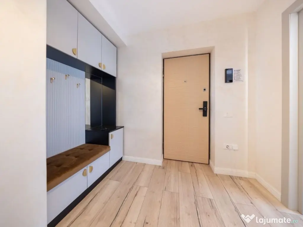 Penthouse superb, 3 camere+parcare subterana ,203 mp-Coresi 