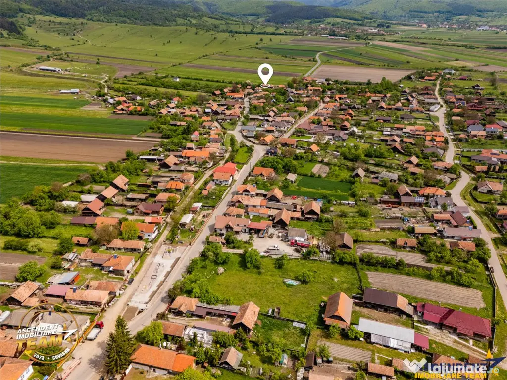 FILM! Pe 1.200mp teren rezidenta cu gradina inflorata,aproap 