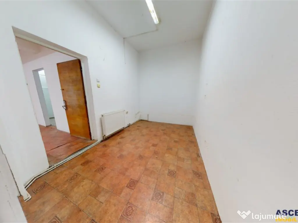 Rezidential Investitional: apartament 2 camere si garaj pro 