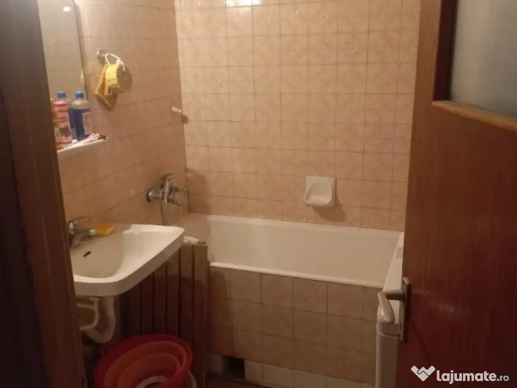 Tomis 3, apartament 3 camere, etaj 3, vanzari Constanta 