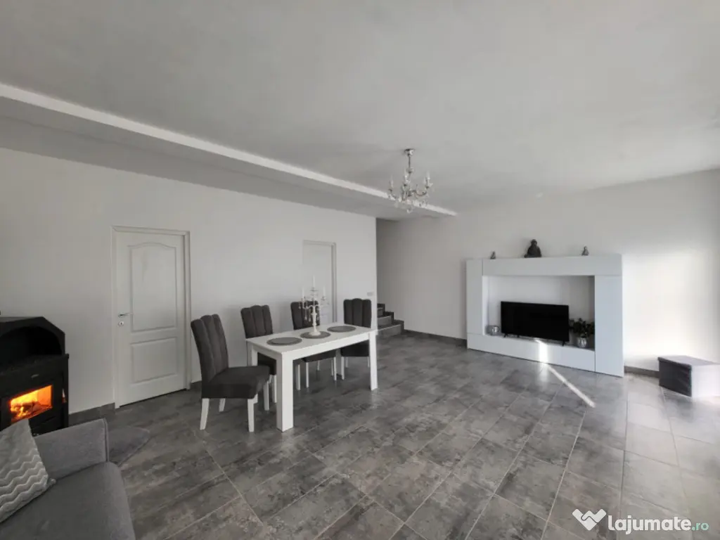 Casă P+E 2023 în Dumbrăvița, 112 mp, teren 7.8 ari, mobi 