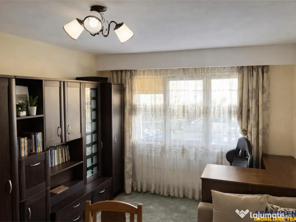 Etaj 1, decomandat, balcon, Calea Bucuresti, Brasov 