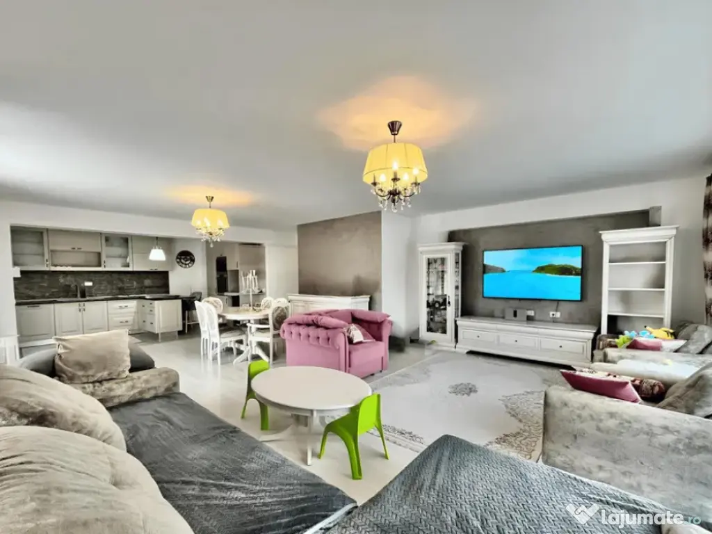 Apartament de 4 camere-Noua | 200 M.P. 