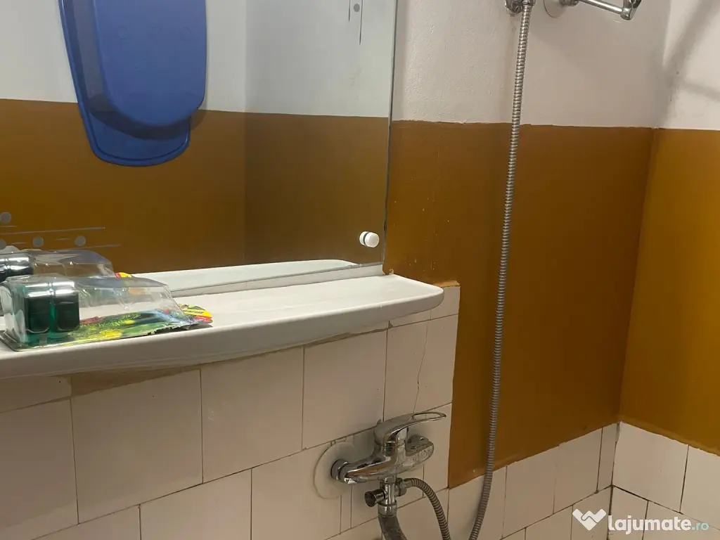 Inchiriez apartament 2 camere, zona Tatarasi - Vasile Lupu, bl. G2 