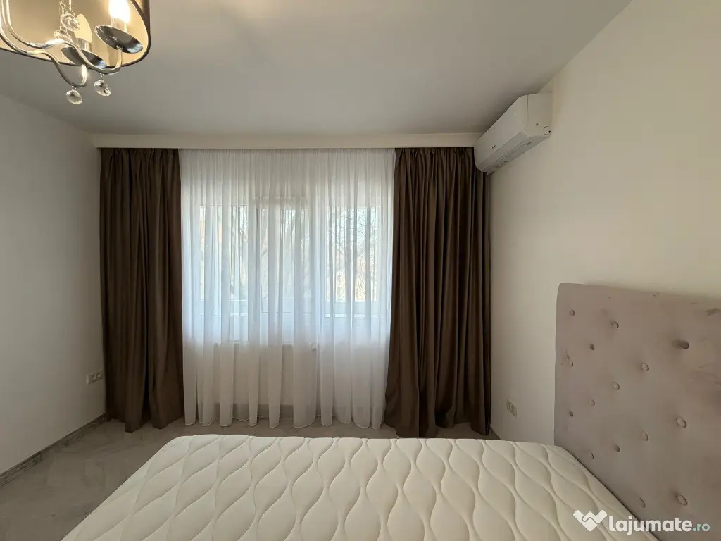 Bd.Aviatorilor 3 camere DECOMANDAT etaj 3/3 proprietar, renovat recent 