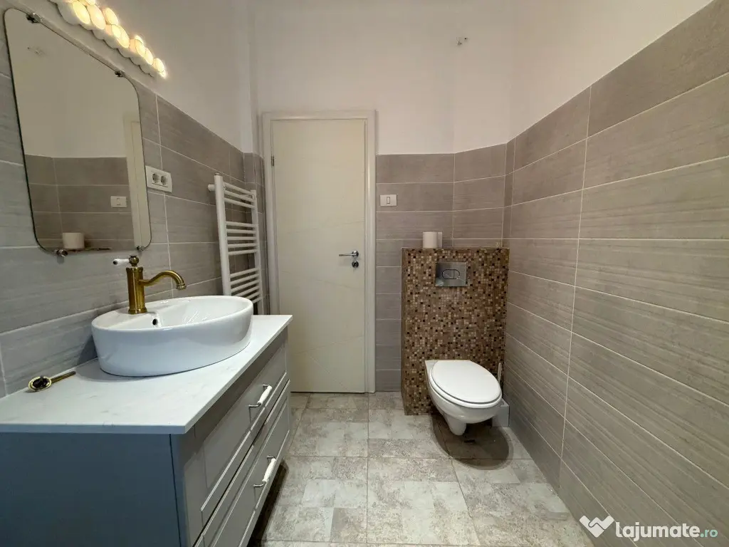 Bd.Aviatorilor 3 camere DECOMANDAT etaj 3/3 proprietar, renovat recent 