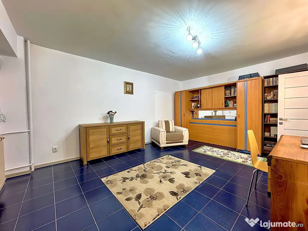 Sector 3 Calea Calarasilor Hyperion garsoniera Decomandat... 