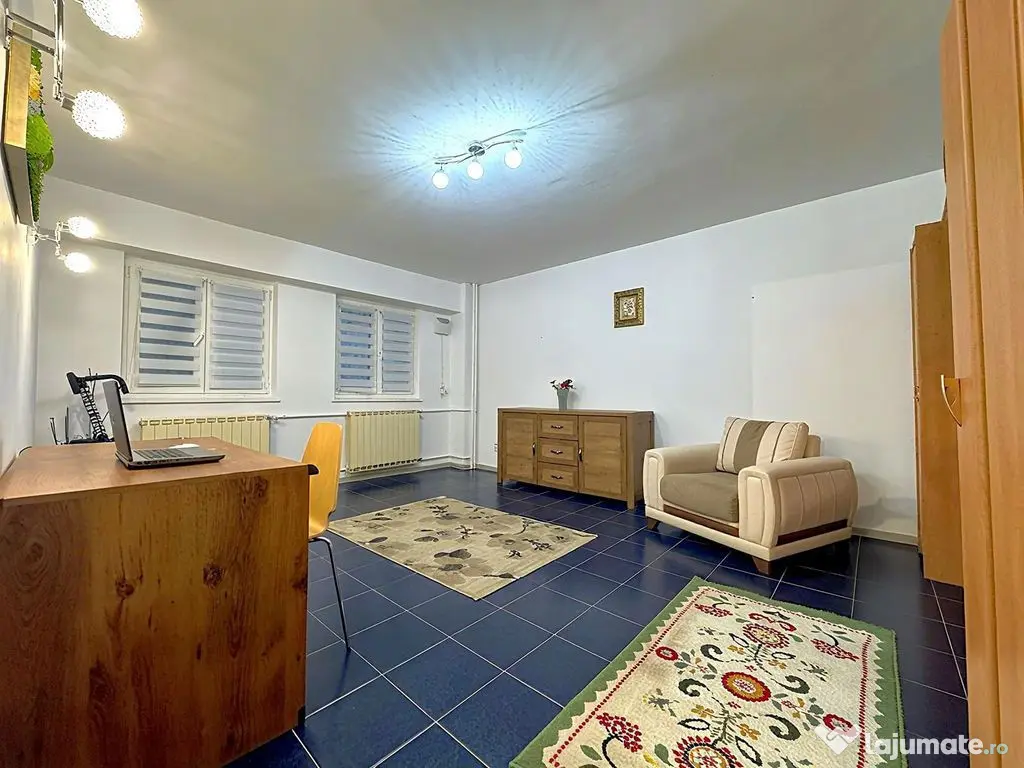 Sector 3 Calea Calarasilor Hyperion garsoniera Decomandat... 