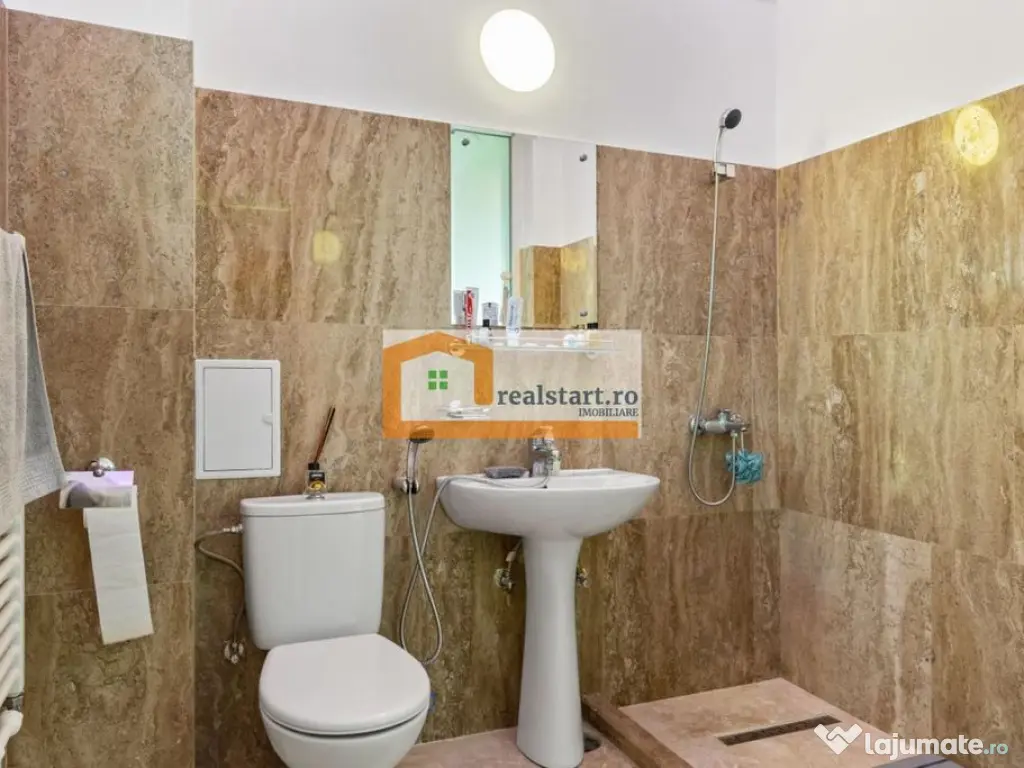 Pta Romana, Vedere spectaculoasa, Renovat total, inclusiv... 