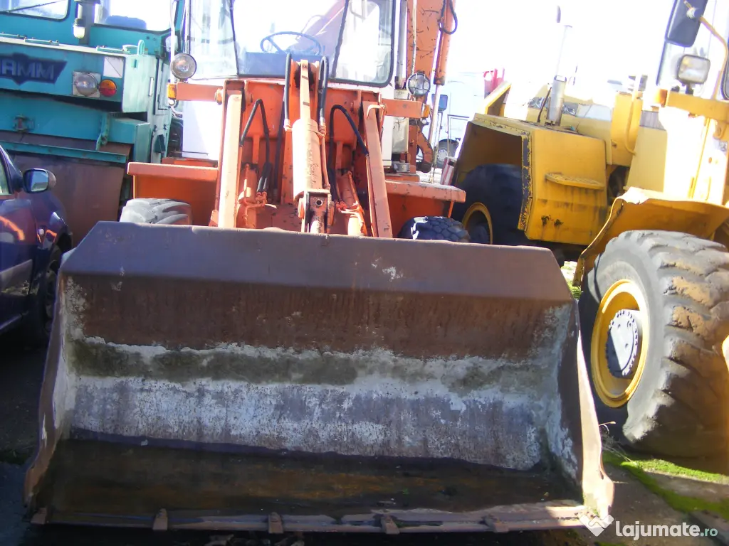 Buldoexcavator SKB 1000 