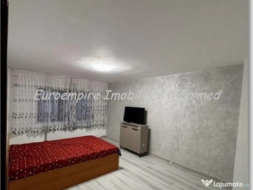 Apartament 2 camere decomandate zona Far 