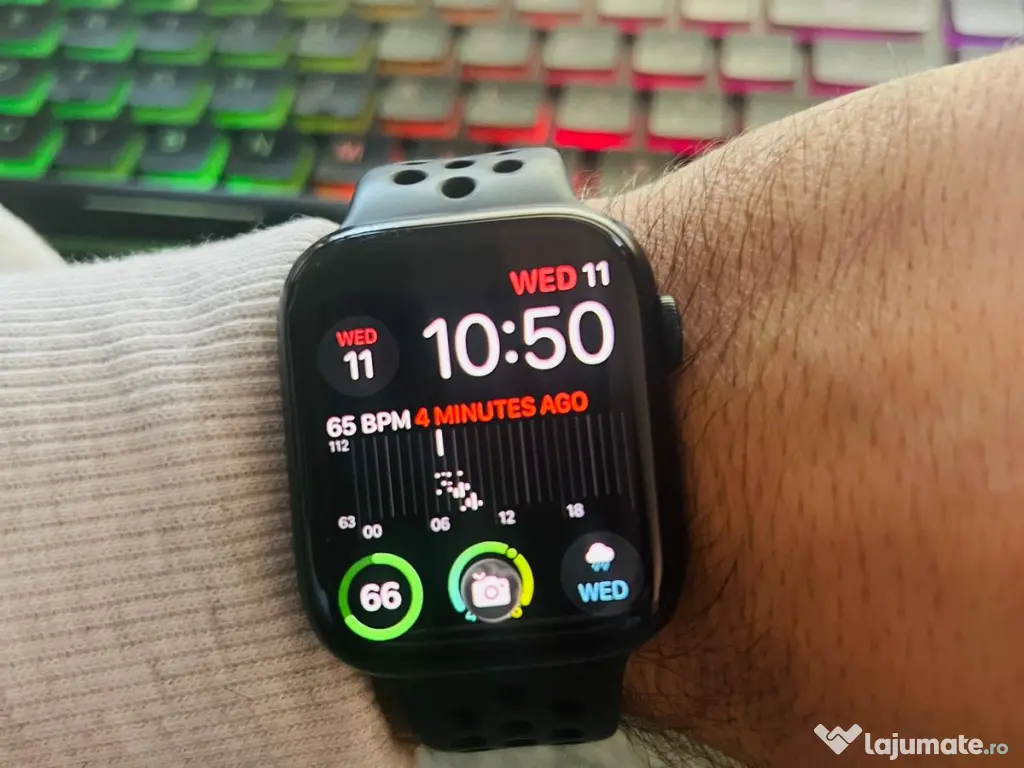 Vând Apple Watch Nike Series 7 – GPS – 45mm Midnight Aluminium 