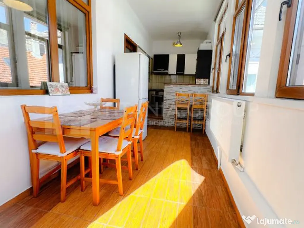 Studio de închiriat în Cartierul Șchei cu vedere spre ... 