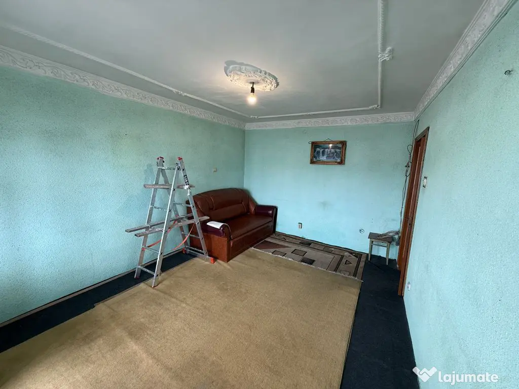 Apartament 3 camere zona Dacia 