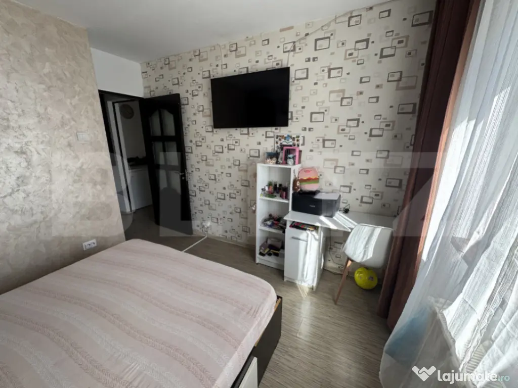 Apartament 2 camere decomandat, 46 mp, boxă, centrală, eta 
