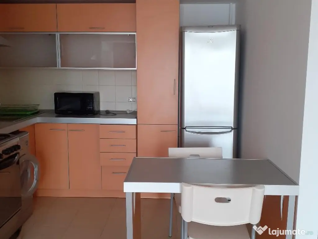 De inchiriat 2 camere Decebal/Alba Iulia 