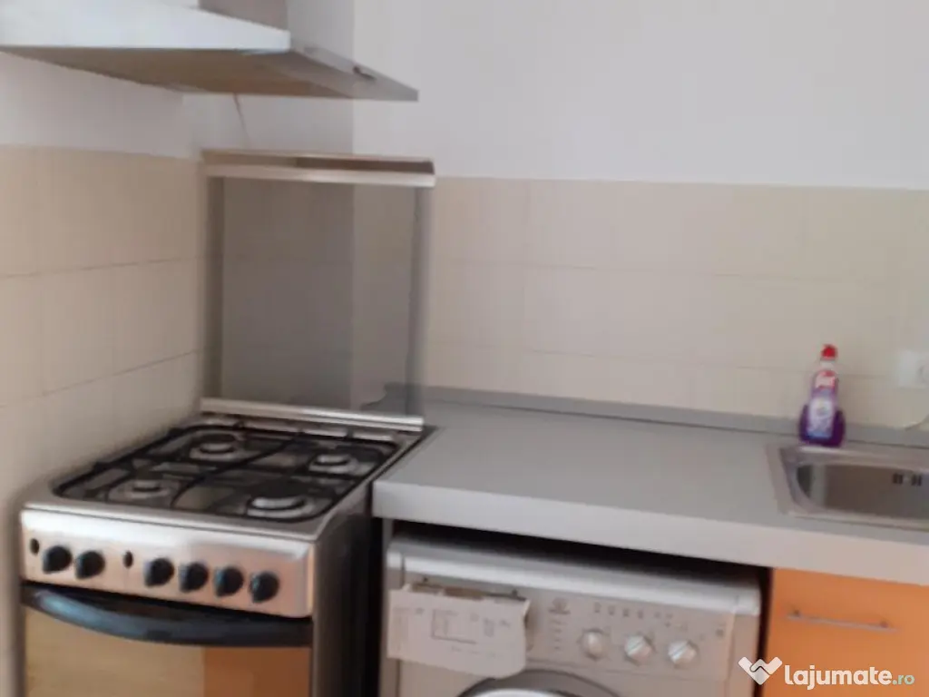 De inchiriat 2 camere Decebal/Alba Iulia 