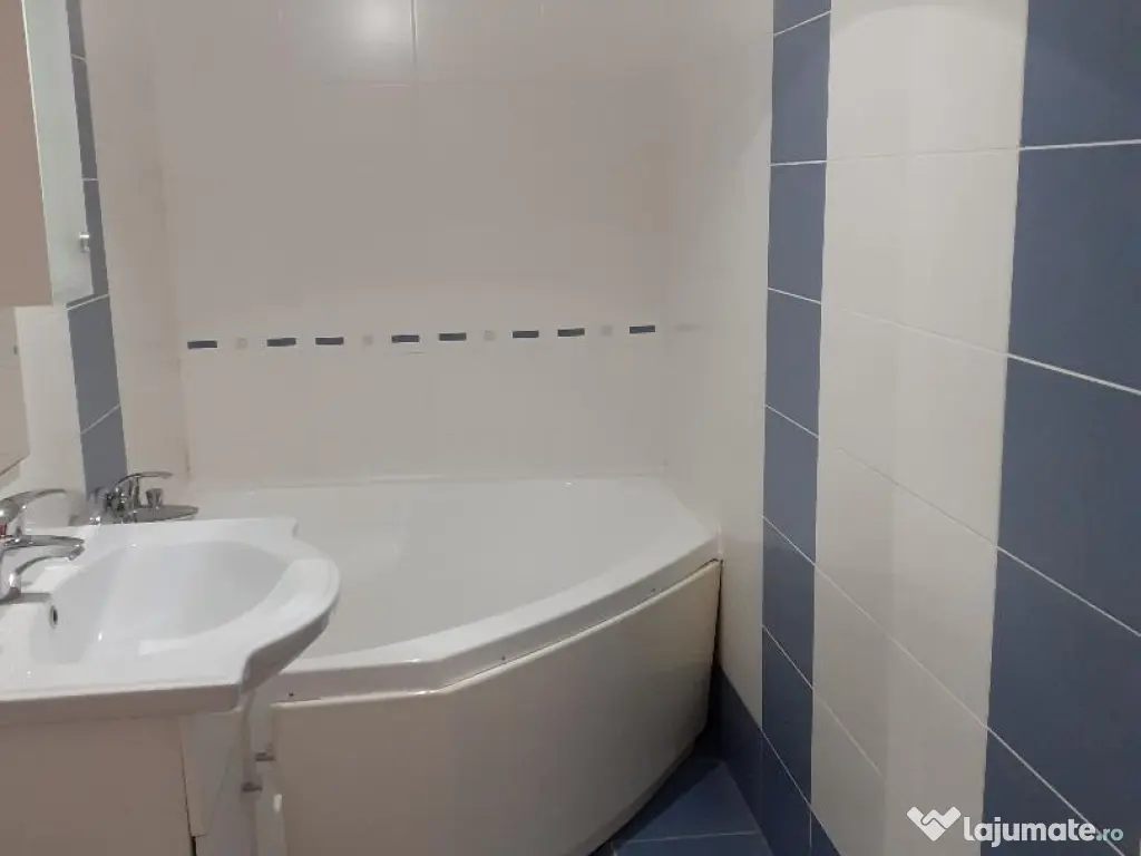 De inchiriat 2 camere Decebal/Alba Iulia 