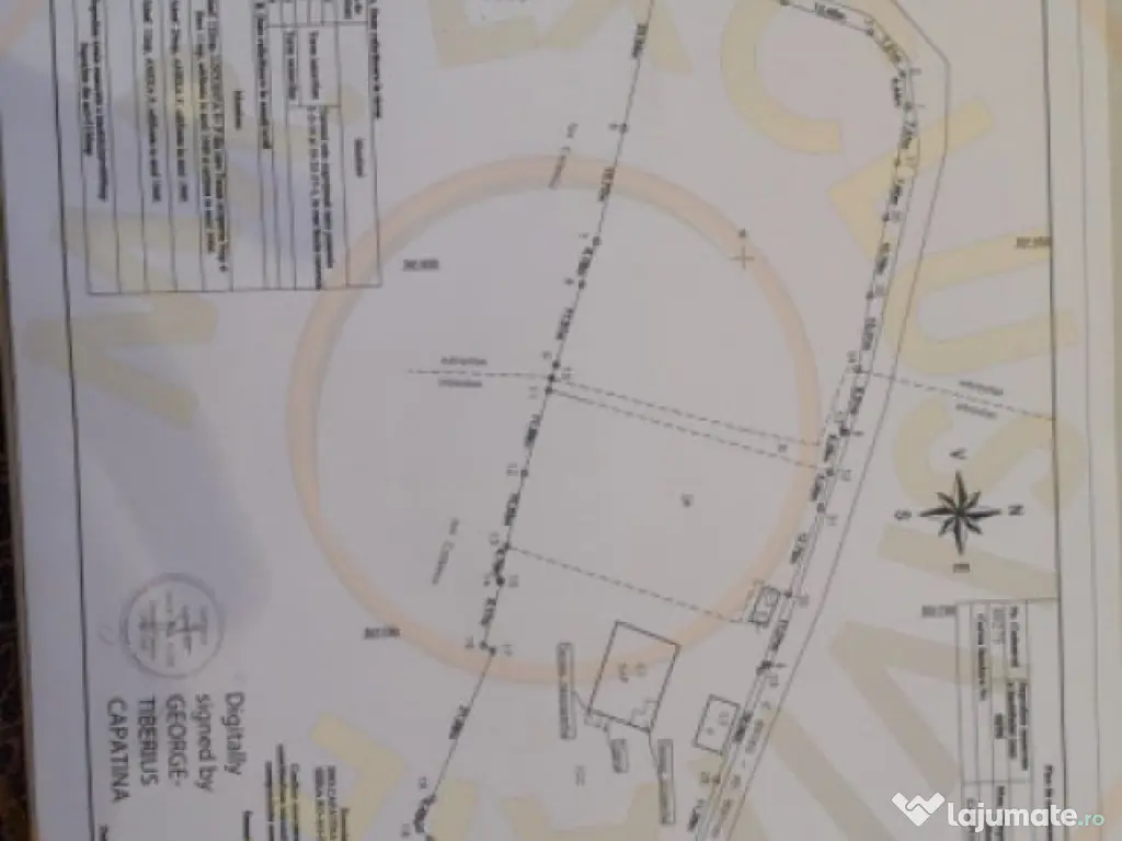 Casa cu teren generos - 4469 mp cu deschidere pe 3 laturi 