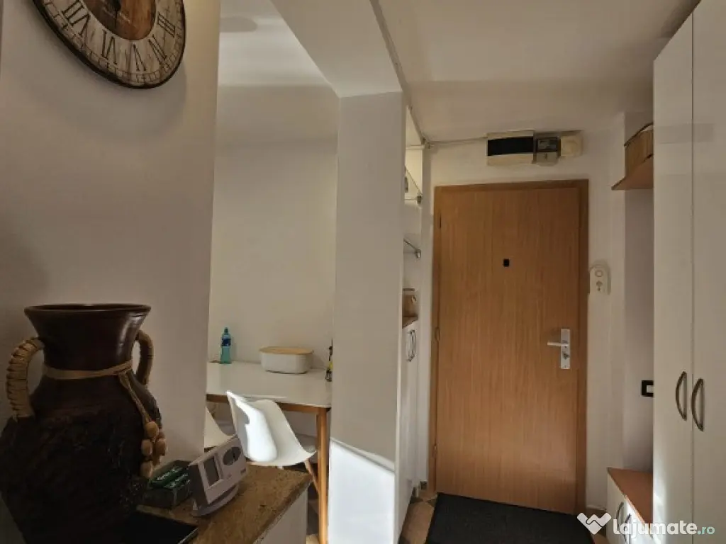 Apartament 3 camere,2 bai, 2 balcoane ,zona Neptun - Ion Creanga 