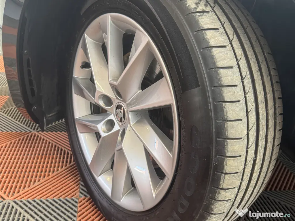 Skoda Superb , 2,0 TDI . 150 Cp . An 2019 . 89 000 km . Rar+itp . Garantie 