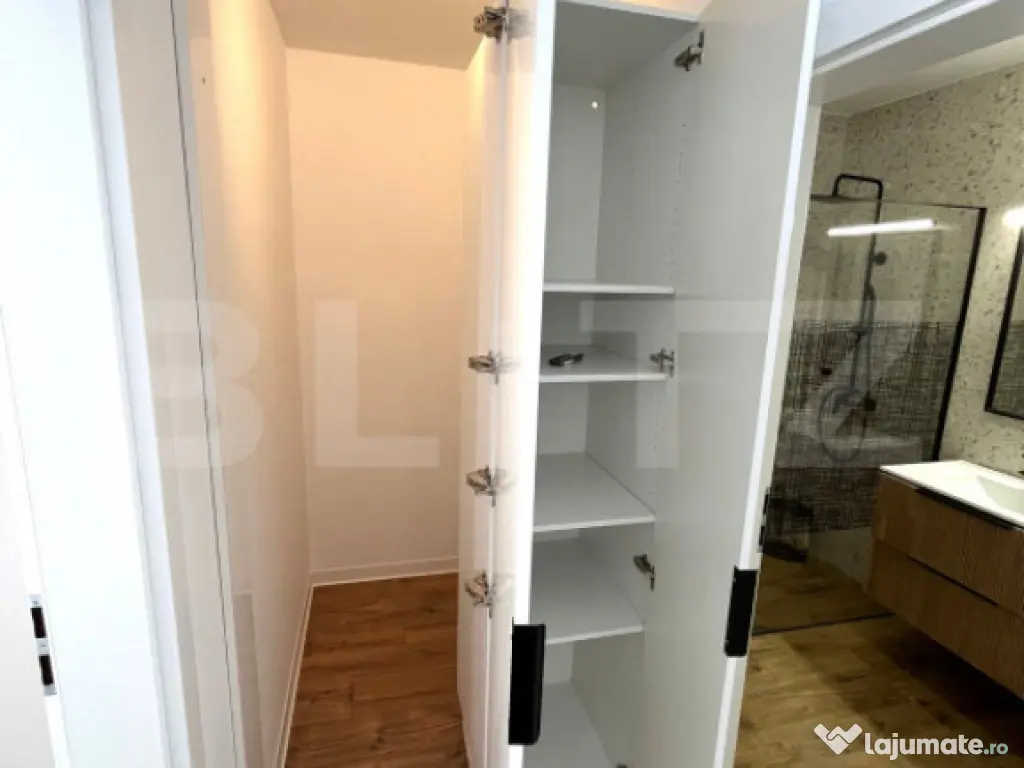 Apartament modern, 50 mp, parcare, balcon, zona Teilor 