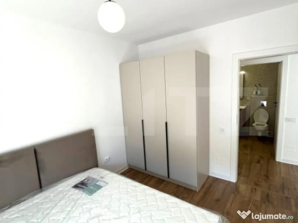 Apartament modern, 50 mp, parcare, balcon, zona Teilor 