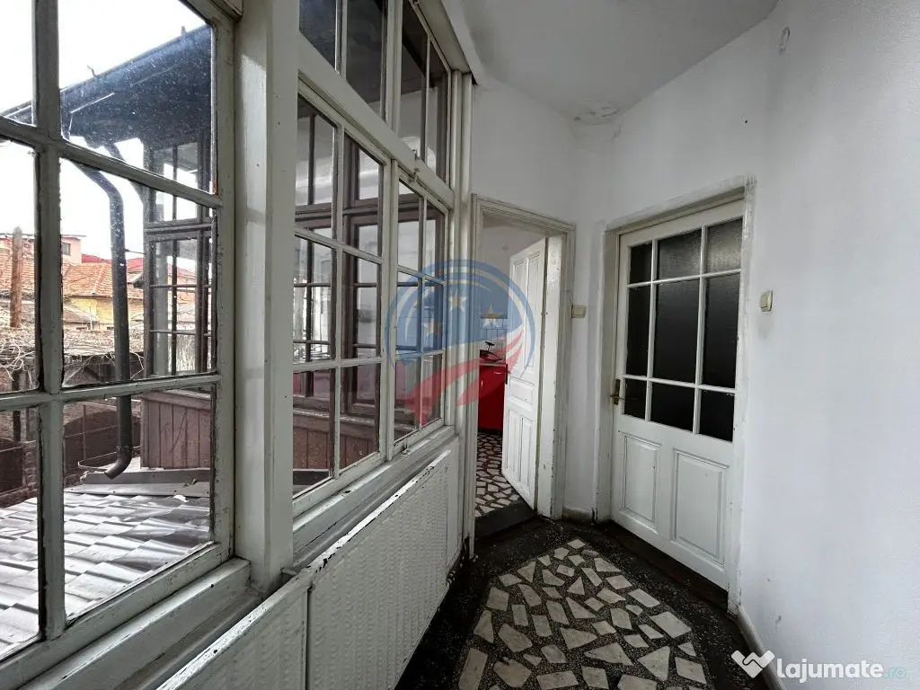 De inchiriat cladire Ultracentral 