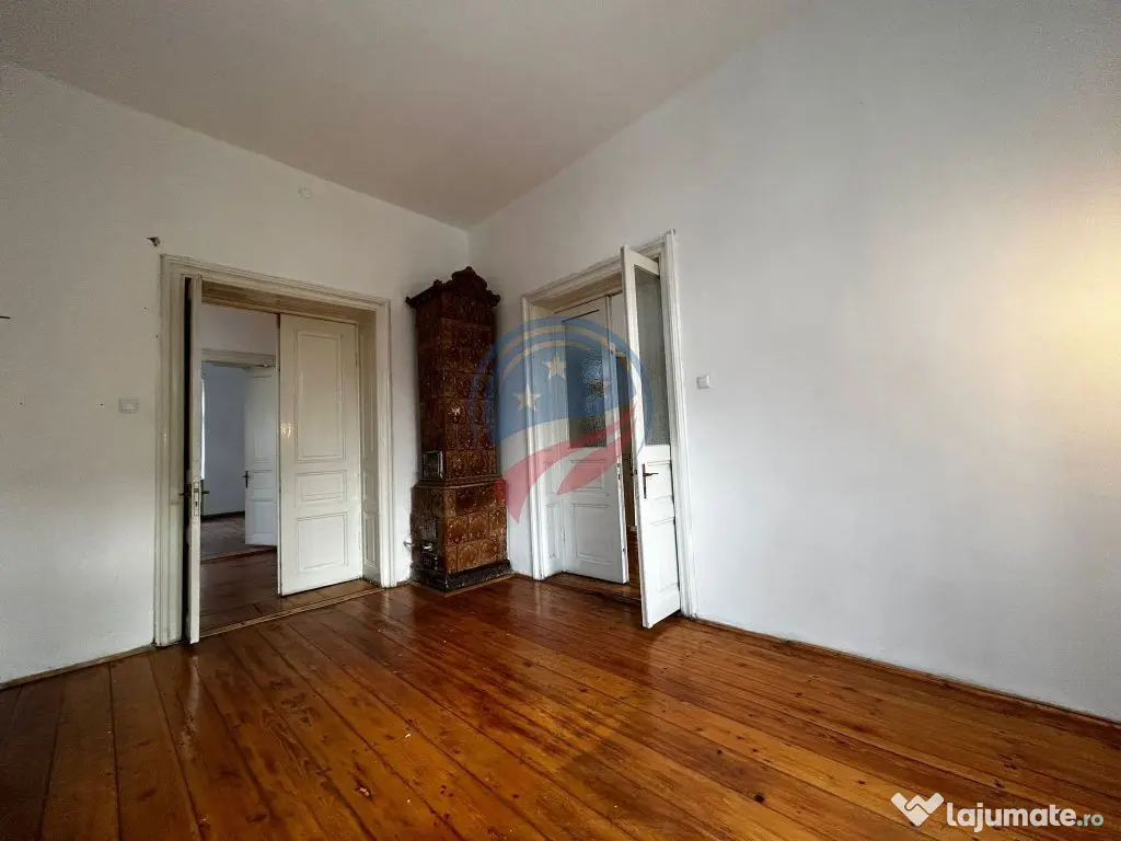 De inchiriat cladire Ultracentral 