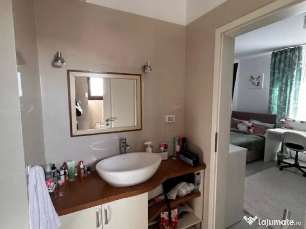 Apartament 3 camere ultrafinisat, 90 mp, zona Primo – Comp 