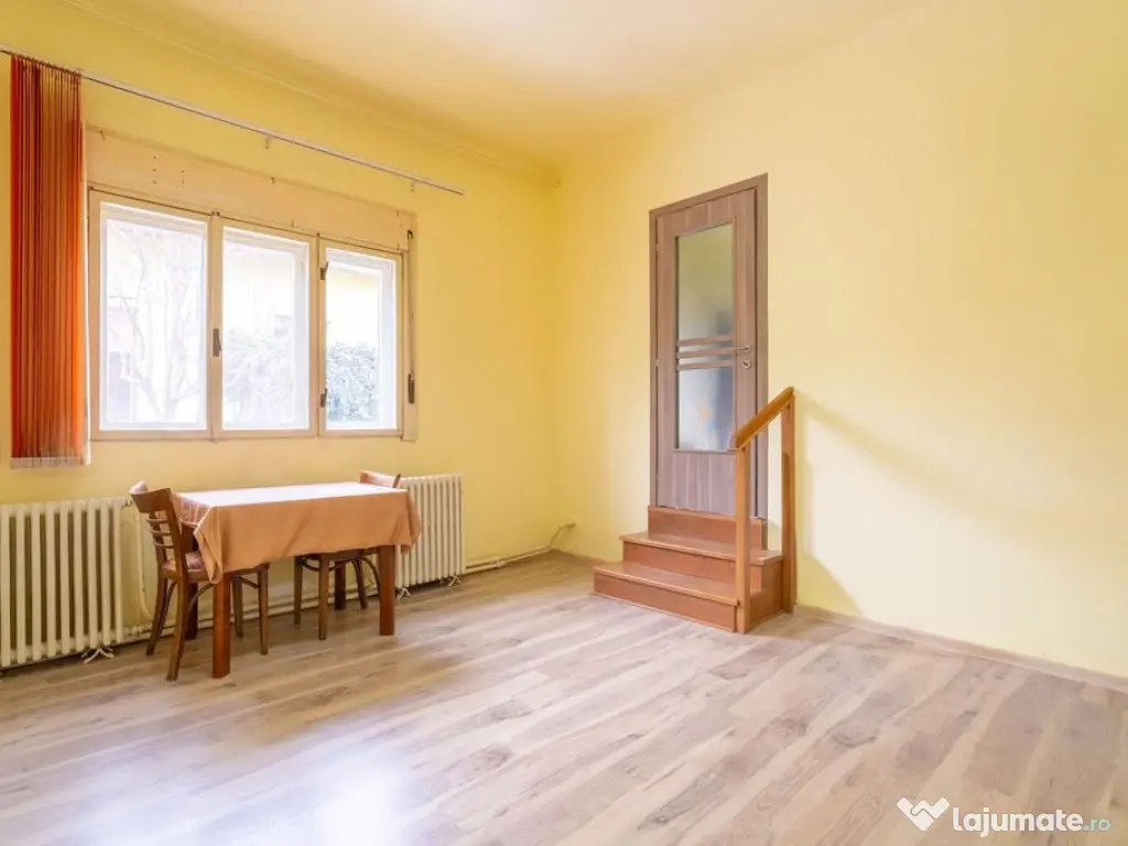 Apartament ultracentral Arad – 468 mp teren propriu, ga... 