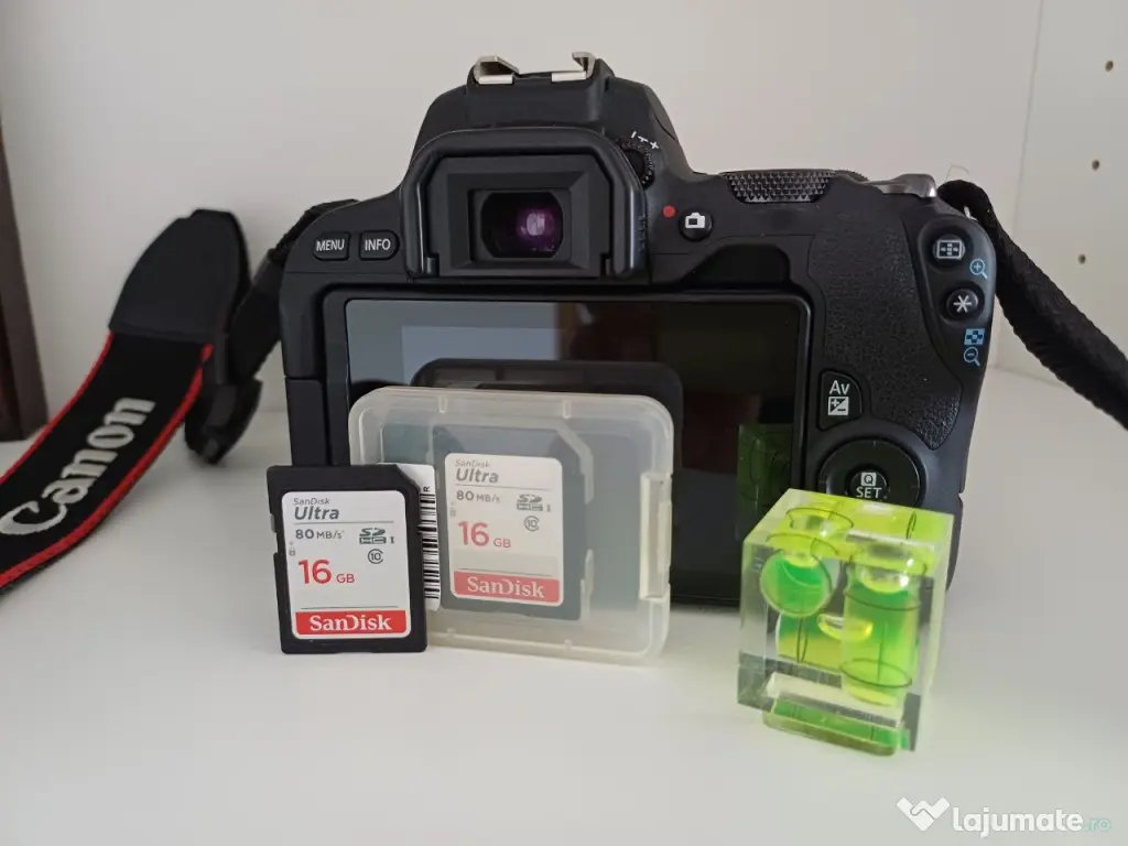 Aparat foto DSRL Canon EOS 200D WiFi 